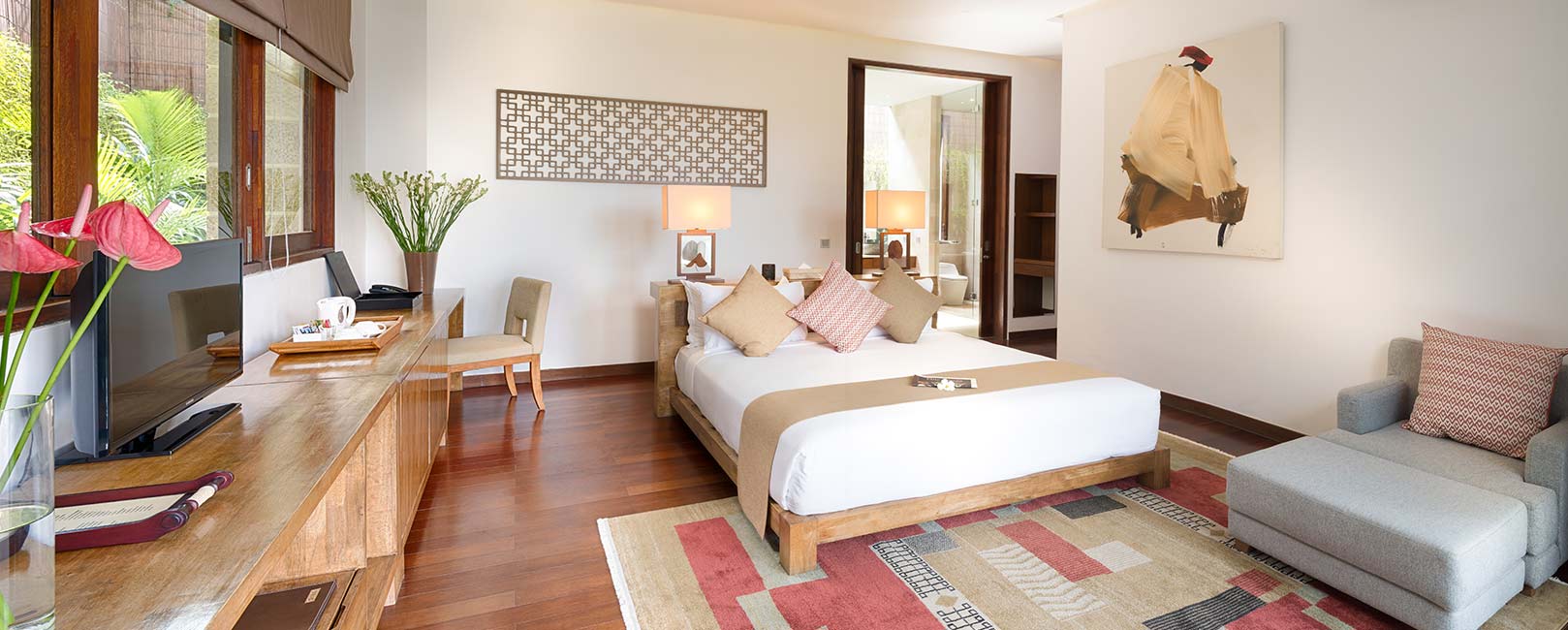 Casa Brio - Master bedroom 1 features
